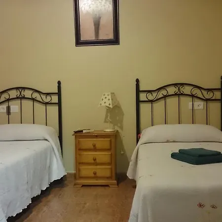 Guest house La Encina 2*