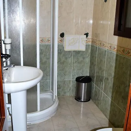 Guest house La Encina 2*
