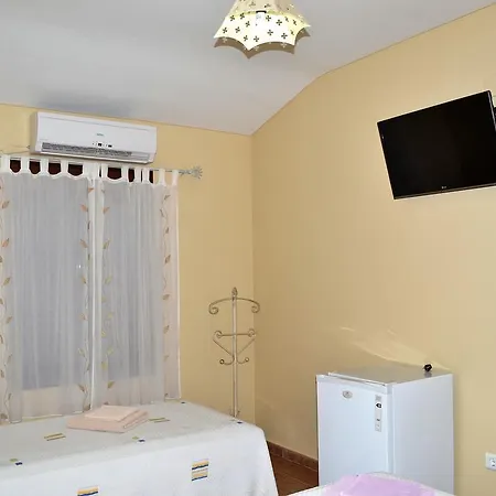 Guest house La Encina 2*