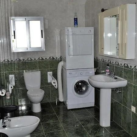 Guest house La Encina 2*