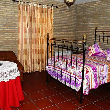 La Encina Guest house 2*
